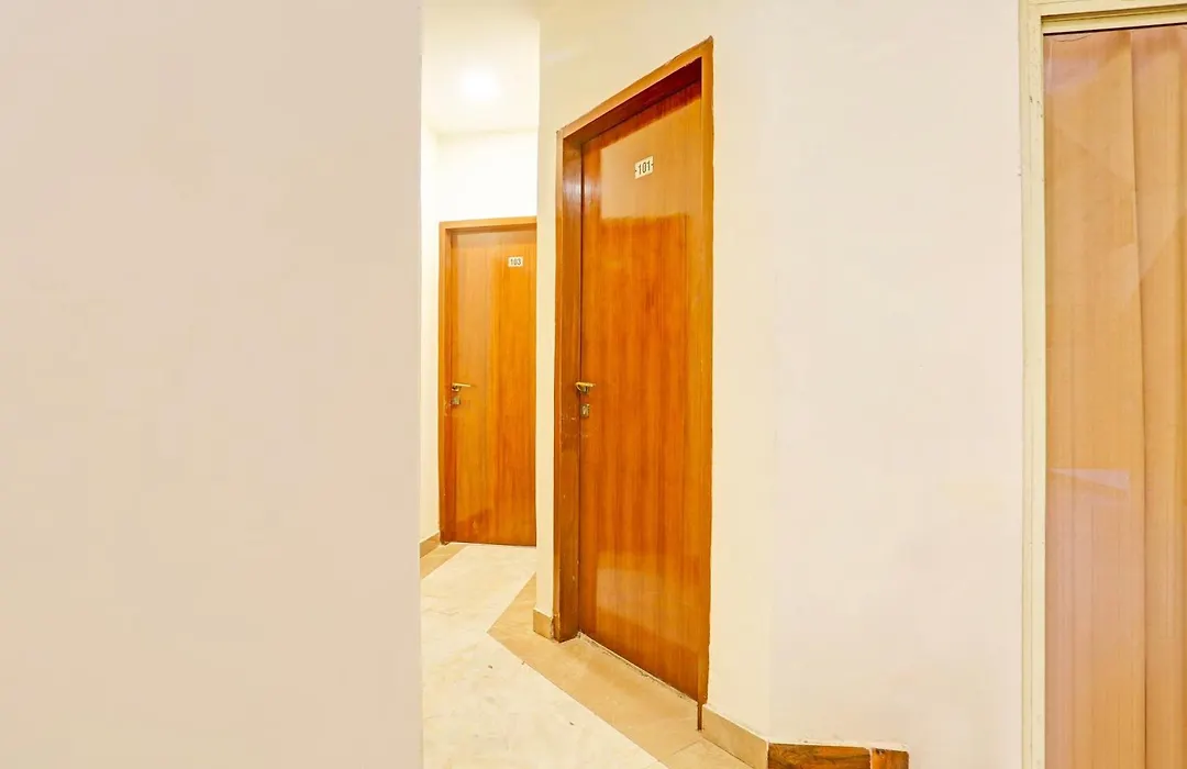 Hotel O By Oyo Sector 45 Formerly Manyavar-1